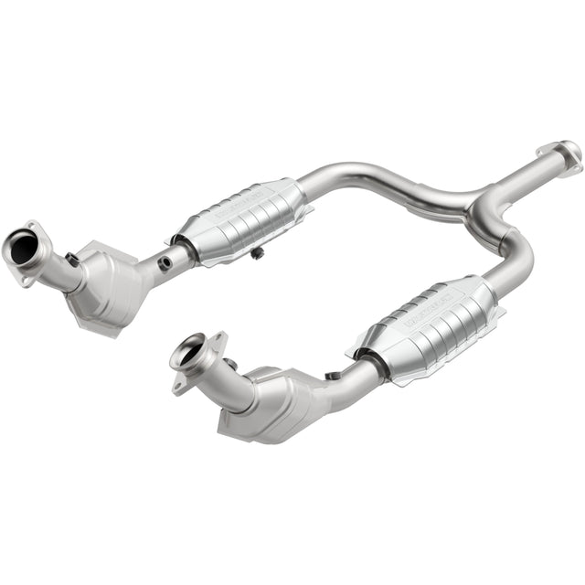 California Direct-Fit Catalytic Converter MagnaFlow Exhaust Products Catalytic Converter  AXOPROS