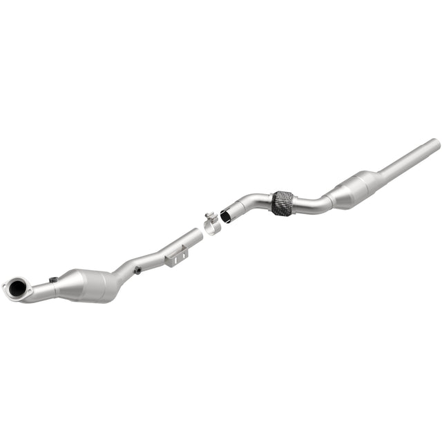 California Direct-Fit Catalytic Converter MagnaFlow Exhaust Products Catalytic Converter  AXOPROS