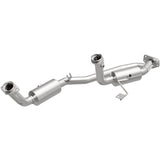 California Direct-Fit Catalytic Converter MagnaFlow Exhaust Products Catalytic Converter  AXOPROS