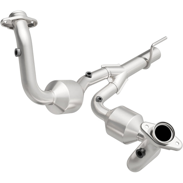 California Direct-Fit Catalytic Converter MagnaFlow Exhaust Products Catalytic Converter  AXOPROS