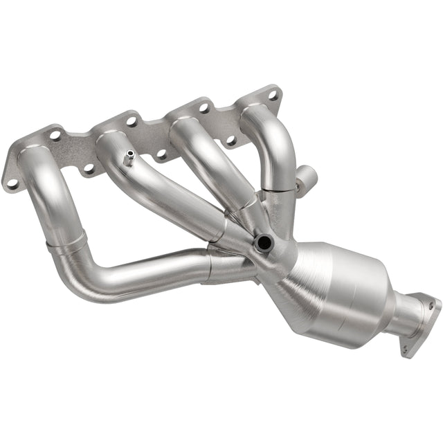 California Manifold Catalytic Converter MagnaFlow Exhaust Products Catalytic Converter with Integrated Exhaust Manifold  AXOPROS