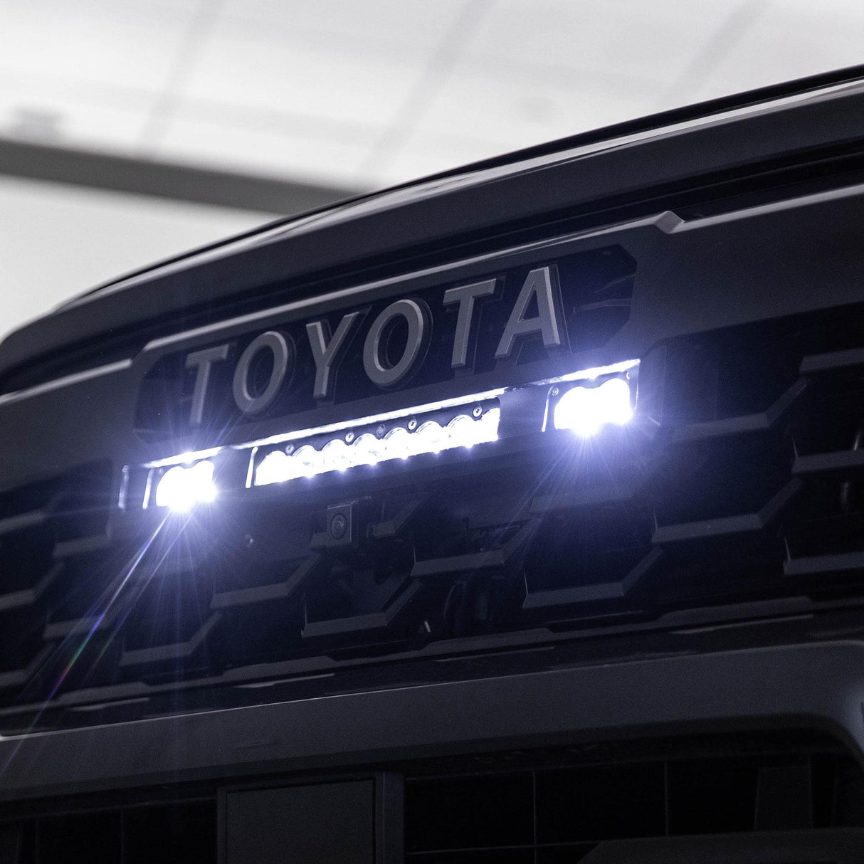 S8 10-inch/S2 Pro Grille Light Kit Baja Designs Auxiliary Light  AXOPROS