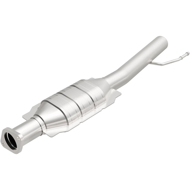 HM Grade Direct-Fit Catalytic Converter MagnaFlow Exhaust Products Catalytic Converter  AXOPROS