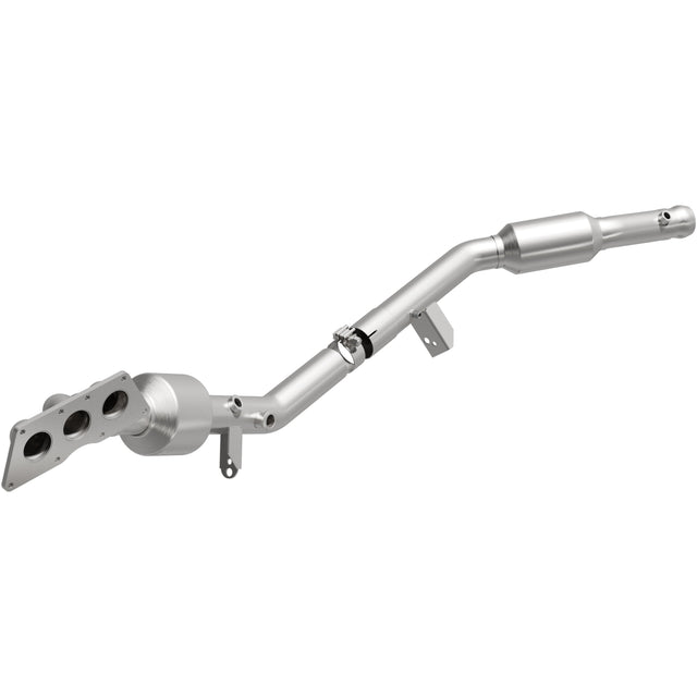 OEM Grade Manifold Catalytic Converter MagnaFlow Exhaust Products Catalytic Converter with Integrated Exhaust Manifold  AXOPROS