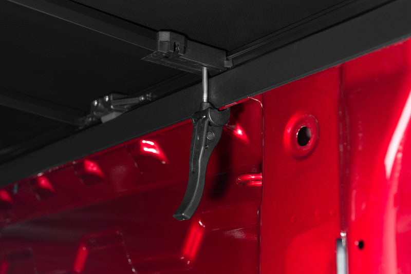 Tonno Pro 16-19 Toyota Tacoma 5ft Fleetside Tonno Fold Tri-Fold Tonneau Cover Tonno Pro Tonneau Covers - Soft Fold  AXOPROS