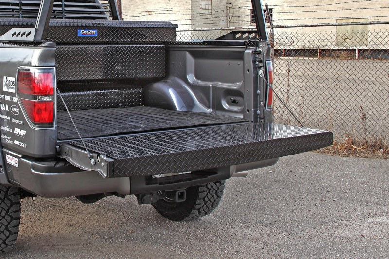 Deezee 99-07 Ford SuperDuty Tailgate Protector Full Black-Tread Dee Zee Truck Bed Liner - Drop-In  AXOPROS