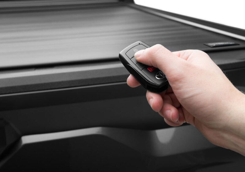 Retrax 2024 Ford F-150 SuperCrew/Super Cab 5.5ft. Bed Retrax EQ Retrax Retractable Bed Covers  AXOPROS