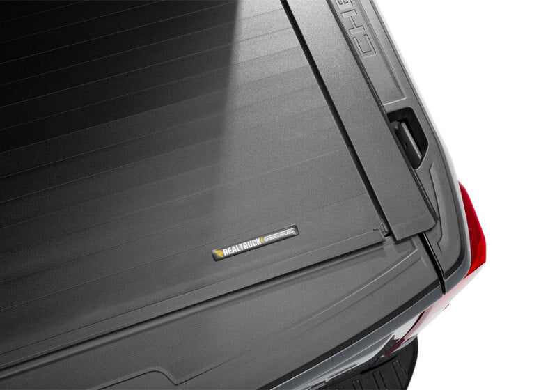 Roll-N-Lock 2019 Chevy Silverado 1500 68-3/8in E-Series Retractable Tonneau Cover Roll-N-Lock Tonneau Covers - Retractable  AXOPROS