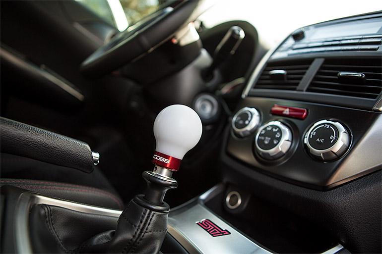 Cobb Subaru 6-Speed COBB Shift Knob - White w/Race Red Collar (Non-Weighted) COBB Shift Knobs  AXOPROS