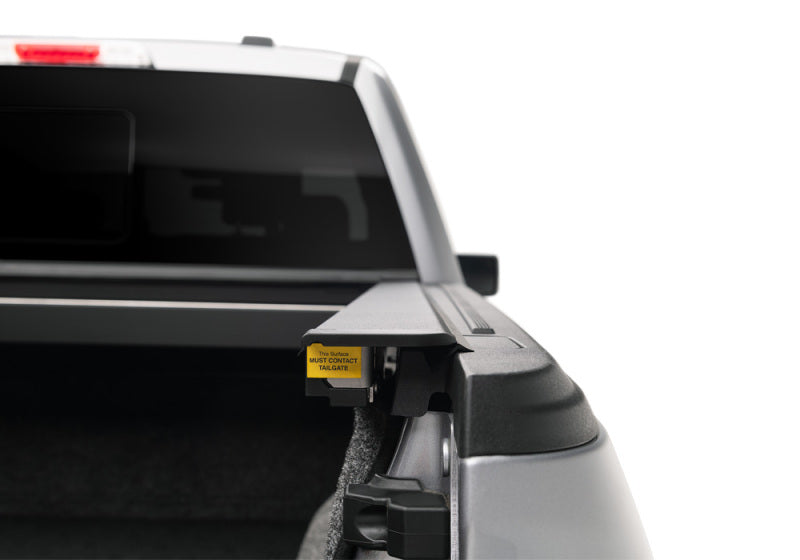 Roll-N-Lock 17-19 Ford F-250/F-350 Super Duty SB 80-3/8in A-Series Retractable Tonneau Cover Roll-N-Lock Tonneau Covers - Retractable  AXOPROS