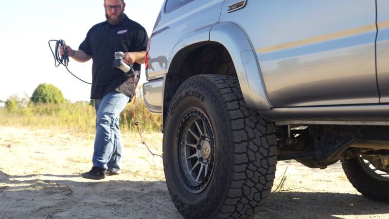 Air Lift Digital Portable Compressor Air Lift Uncategorized  AXOPROS