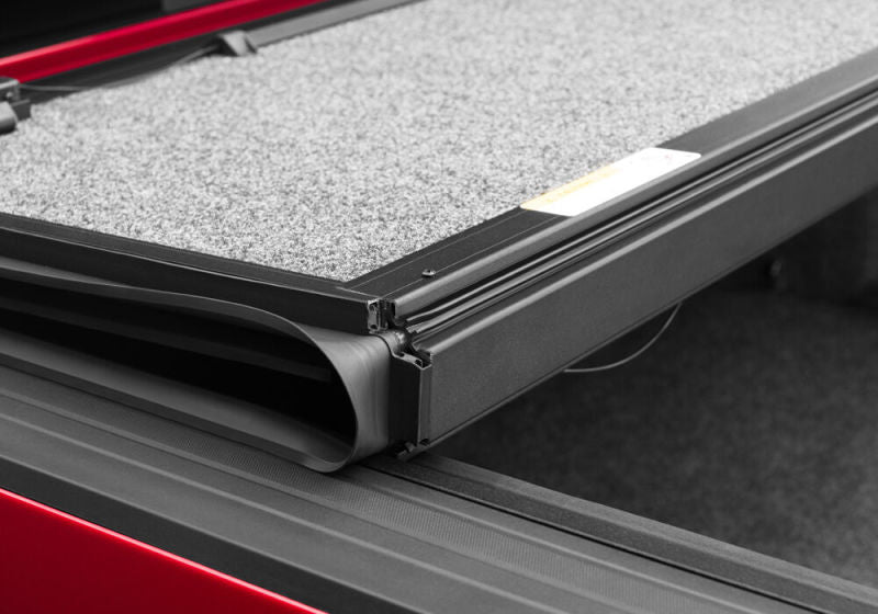 Undercover 2023 Chevrolet Colorado / GMC Canyon 5.2ft Short Bed Ultra Flex Bed Cover - Black Texture Undercover Bed Covers - Folding  AXOPROS