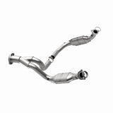 MagnaFlow Conv DF 07-08 Escalade 6.2 Driver Side OEM Magnaflow Catalytic Converter Direct Fit  AXOPROS