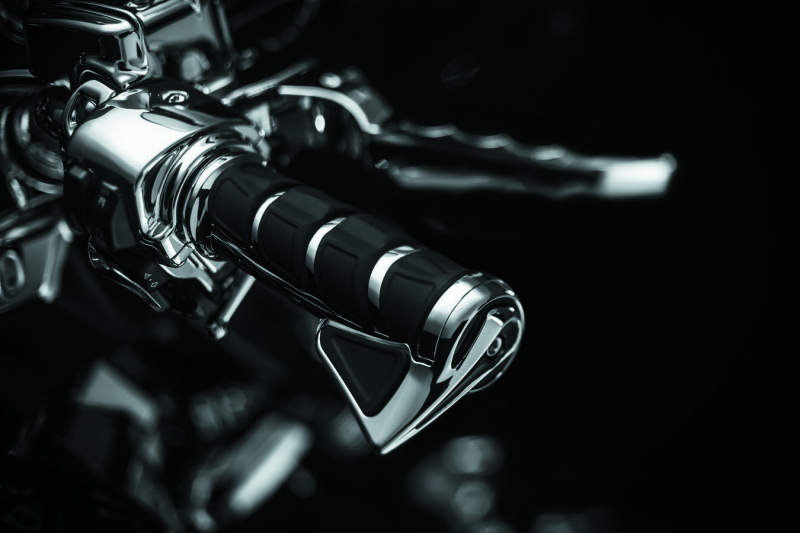 Kuryakyn Kinetic Grips Chrome Kuryakyn Grips  AXOPROS
