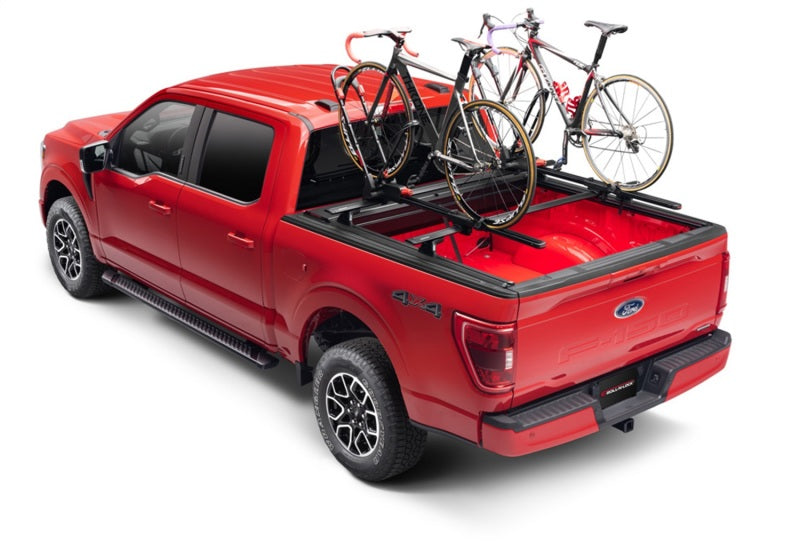 Roll-N-Lock 19-22 Chevrolet Silverado 1500 (w/o Carbon Pro - 69.9in.) A-Series XT Retractable Cover Roll-N-Lock Tonneau Covers - Retractable  AXOPROS