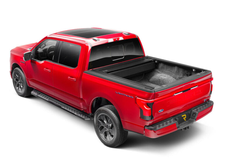 Retrax 21-22 Ford F-150 Super Crew/Super Cab (Incl. 2022 Lightning) 5.5ft Bed RetraxPRO MX Retrax Retractable Bed Covers  AXOPROS