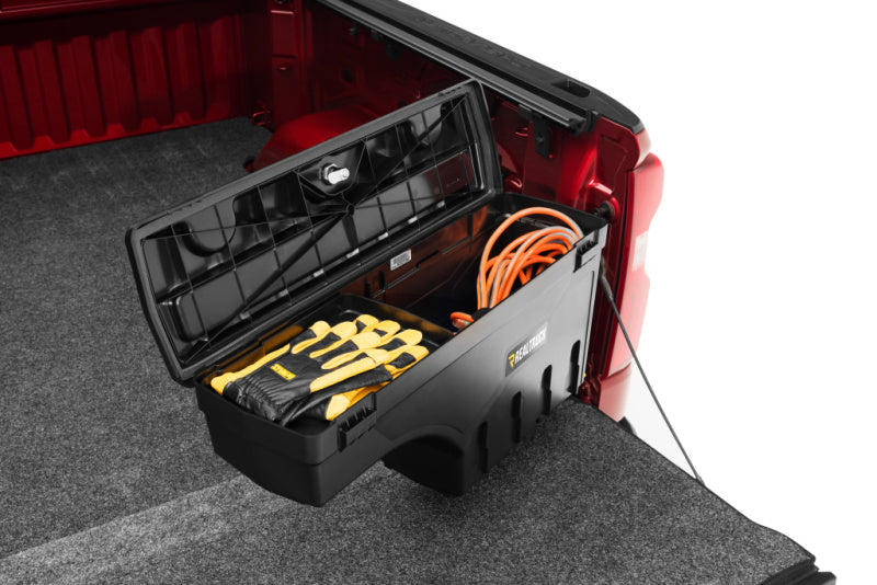 UnderCover 19-20 Chevy Silverado 1500 Passengers Side Swing Case - Black Smooth Undercover Truck Boxes & Storage  AXOPROS