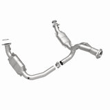 MagnaFlow Conv DF 07-08 Escalade 6.2 Driver Side OEM Magnaflow Catalytic Converter Direct Fit  AXOPROS