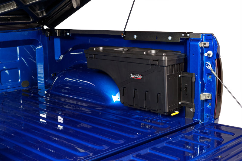 UnderCover 19-20 Chevy Silverado 1500 Passengers Side Swing Case - Black Smooth Undercover Truck Boxes & Storage  AXOPROS