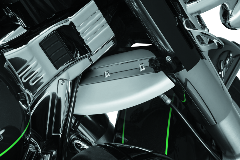 Kuryakyn Lower Triple Tree Wind Deflector Chrome Kuryakyn Wind Deflectors  AXOPROS