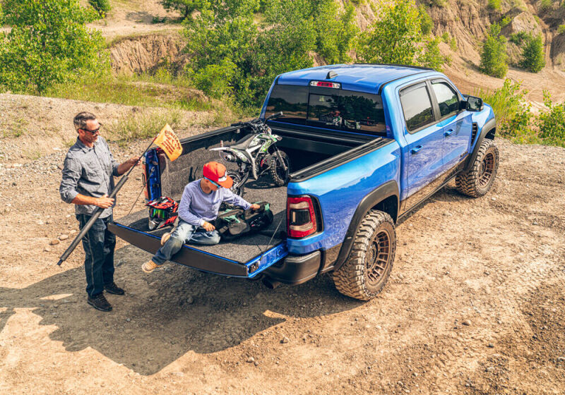 Retrax 09-18 Ram 1500 w/o RamBox (6.4ft. Bed) Retrax IX Retrax Retractable Bed Covers  AXOPROS