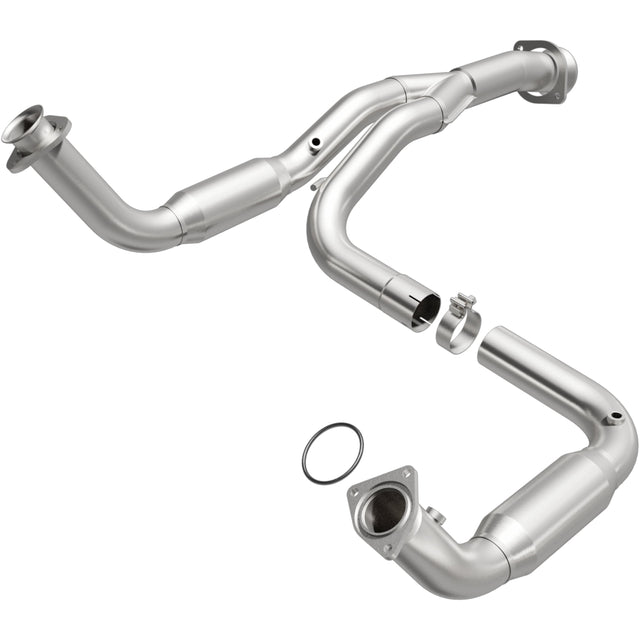 California Direct-Fit Catalytic Converter MagnaFlow Exhaust Products Catalytic Converter  AXOPROS