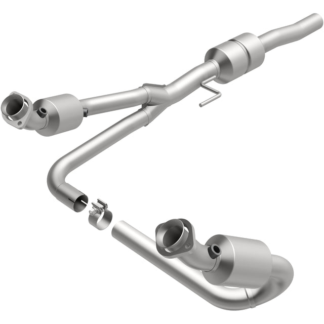 California Direct-Fit Catalytic Converter MagnaFlow Exhaust Products Catalytic Converter  AXOPROS