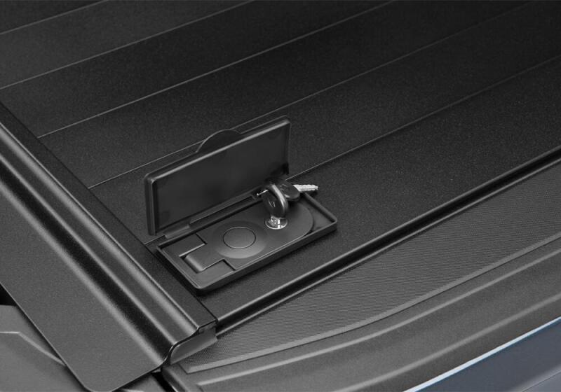 Retrax 2020 Chevrolet / GMC HD 6ft 9in Bed 2500/3500 RetraxPRO MX Retrax Retractable Bed Covers  AXOPROS