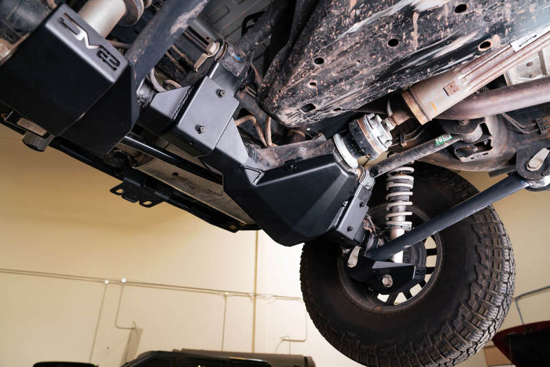 DV8 Offroad 21-22 Ford Bronco Rear Differential Skid Plate DV8 Offroad Skid Plates  AXOPROS