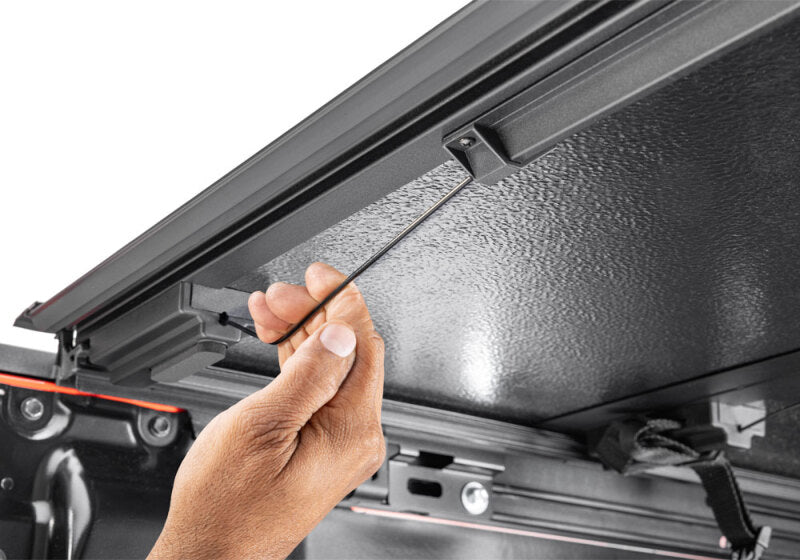 BAK 00-04 Toyota Tacoma 5ft Bed BAKFlip G2 BAK Tonneau Covers - Hard Fold  AXOPROS