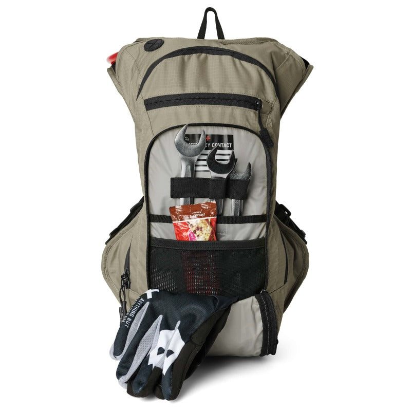 USWE Outlander Moto Hydration Pack 9L - Sand USWE Bags - Hydration Packs  AXOPROS