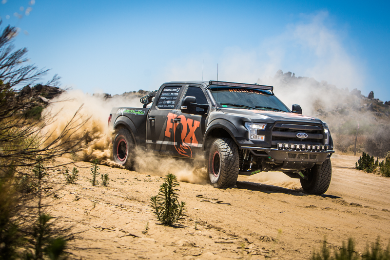 Fox 05+ Ford SD 2.0 Performance Series 9.6in. Smooth Body IFP Front Shock (Alum) / 4-5in. Lift FOX Shocks and Struts  AXOPROS