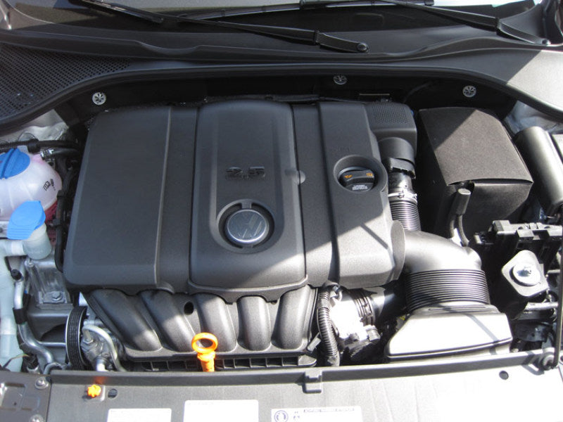 K&N Replacement Air Filter VOLKSWAGEN JETTA 2005-2010, RABBIT 2007-2009 2.5L L5 K&N Engineering Air Filters - Drop In  AXOPROS