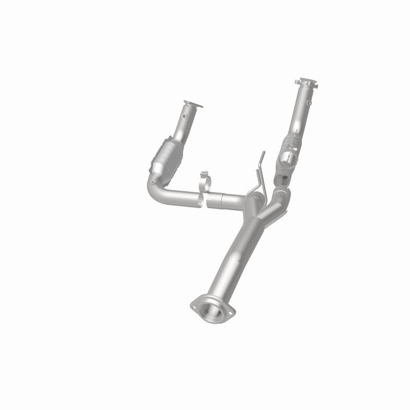 MagnaFlow Conv Direct Fit 11-16 Chevrolet Silverado 2500HD/3500HD / GMC Sierra 2500HD/3500HD Magnaflow Catalytic Converter Direct Fit  AXOPROS