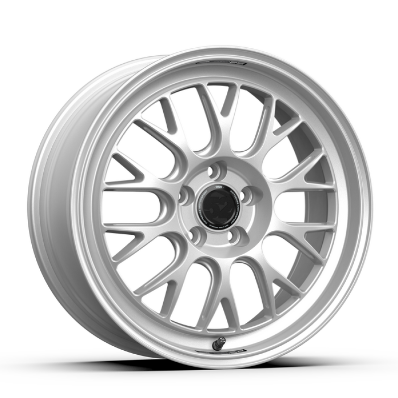 fifteen52 Holeshot RSR 18x8.5 5x112 42mm ET 57.1mm Center Bore Radiant Silver fifteen52 Wheels - Cast  AXOPROS