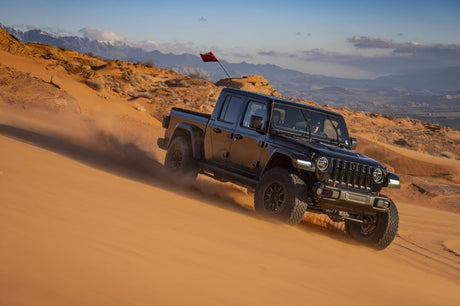 Fox 20-Up Jeep Gladiator 2.5 Performance Series Smooth Body Piggyback DSC Rear Shock 0-1.5in. Lift FOX Shocks and Struts  AXOPROS