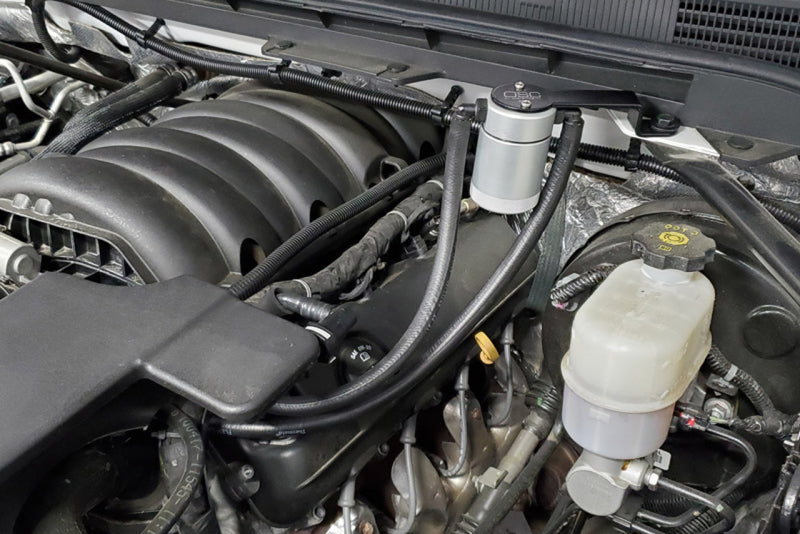 J&L 14-18 Chevy/GM Truck/SUV 5.3L V8 Driver Side Oil Separator 3.0 - Clear Anodized J&L Oil Separators  AXOPROS