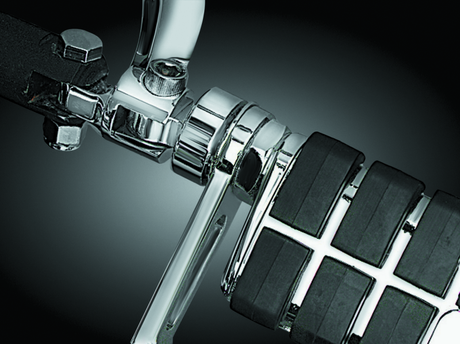 Kuryakyn 1-1/4in Stirrup Heel Rest Extenders Chrome Kuryakyn Footpegs  AXOPROS