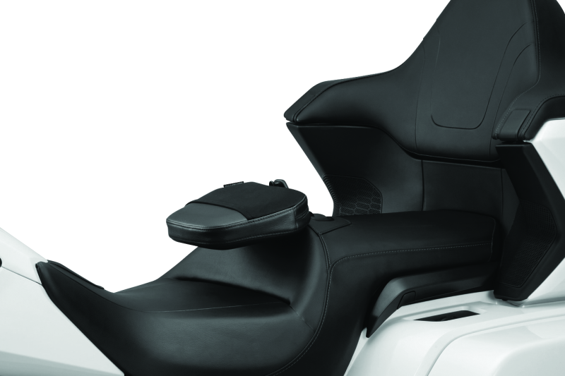 Kuryakyn Driver Backrest 18-20 Honda GL1800 Kuryakyn Seats  AXOPROS