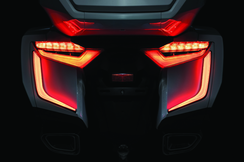 Kuryakyn Omni L.E.D. Rear Bag Accents 18-20 GL1800 Kuryakyn Light Bars & Cubes  AXOPROS