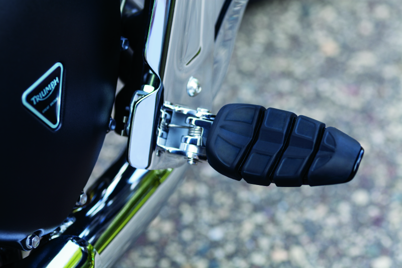 Kuryakyn Splined Peg Adaptor Triumph Chrome Kuryakyn Footpegs  AXOPROS