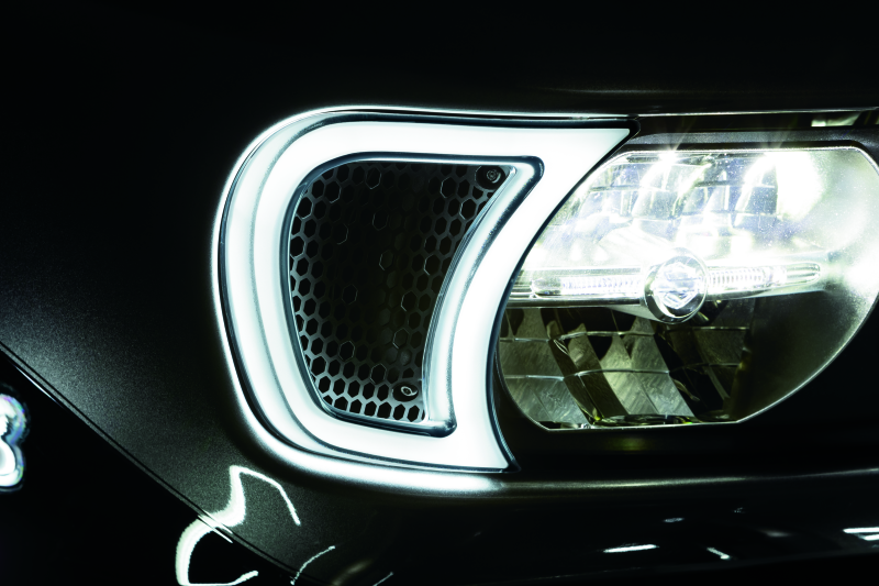 Kuryakyn Tracer Headlight Vent Accents Road Glide Kuryakyn Exterior Trim  AXOPROS