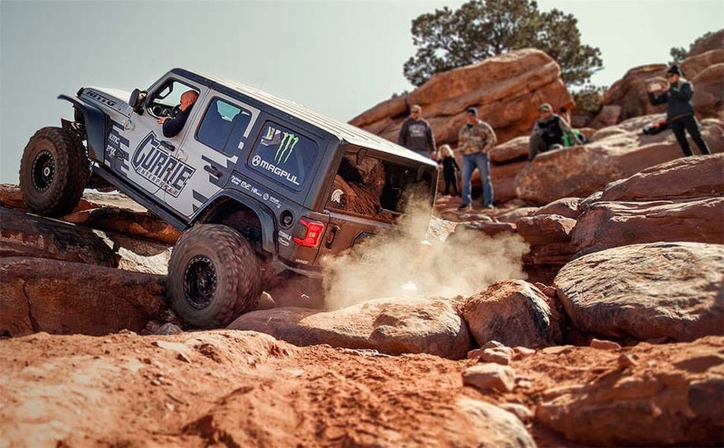 MagnaFlow 2020 Jeep Gladiator 2.5in Rock Crawler Series Single Rear Exit SS Cat-Back Exhaust w/o Tip Magnaflow Catback  AXOPROS