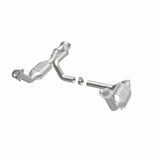 MagnaFlow Conv DF 02-06 Cadillac Escalade / 02-06 Chevy Avalanche 5.3L Dual Conv Y-Pipe Assembly 2WD Magnaflow Catalytic Converter Direct Fit  AXOPROS