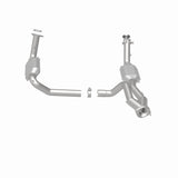 MagnaFlow Conv DF 02-06 Cadillac Escalade / 02-06 Chevy Avalanche 5.3L Dual Conv Y-Pipe Assembly 2WD Magnaflow Catalytic Converter Direct Fit  AXOPROS