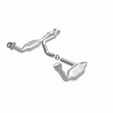 MagnaFlow Conv DF 02-06 Cadillac Escalade / 02-06 Chevy Avalanche 5.3L Dual Conv Y-Pipe Assembly 2WD Magnaflow Catalytic Converter Direct Fit  AXOPROS