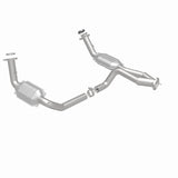 MagnaFlow Conv DF 02-06 Cadillac Escalade / 02-06 Chevy Avalanche 5.3L Dual Conv Y-Pipe Assembly 2WD Magnaflow Catalytic Converter Direct Fit  AXOPROS