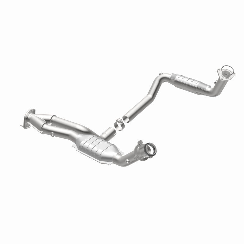 MagnaFlow Conv DF 02-06 Cadillac Escalade / 02-06 Chevy Avalanche 5.3L Dual Conv Y-Pipe Assembly 2WD Magnaflow Catalytic Converter Direct Fit  AXOPROS