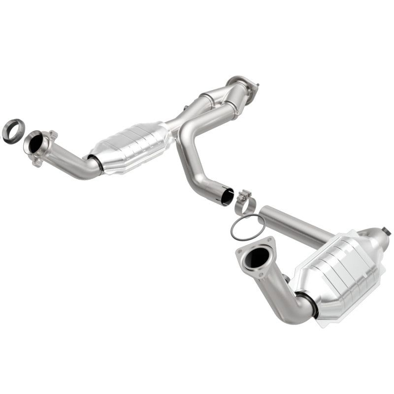 MagnaFlow Conv DF 02-06 Cadillac Escalade / 02-06 Chevy Avalanche 5.3L Dual Conv Y-Pipe Assembly 2WD Magnaflow Catalytic Converter Direct Fit  AXOPROS