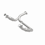 MagnaFlow Conv DF 07-09 Chevy/GMC Silverado/Suburban/Sierra/Tahoe/Yukon Magnaflow Catalytic Converter Direct Fit  AXOPROS